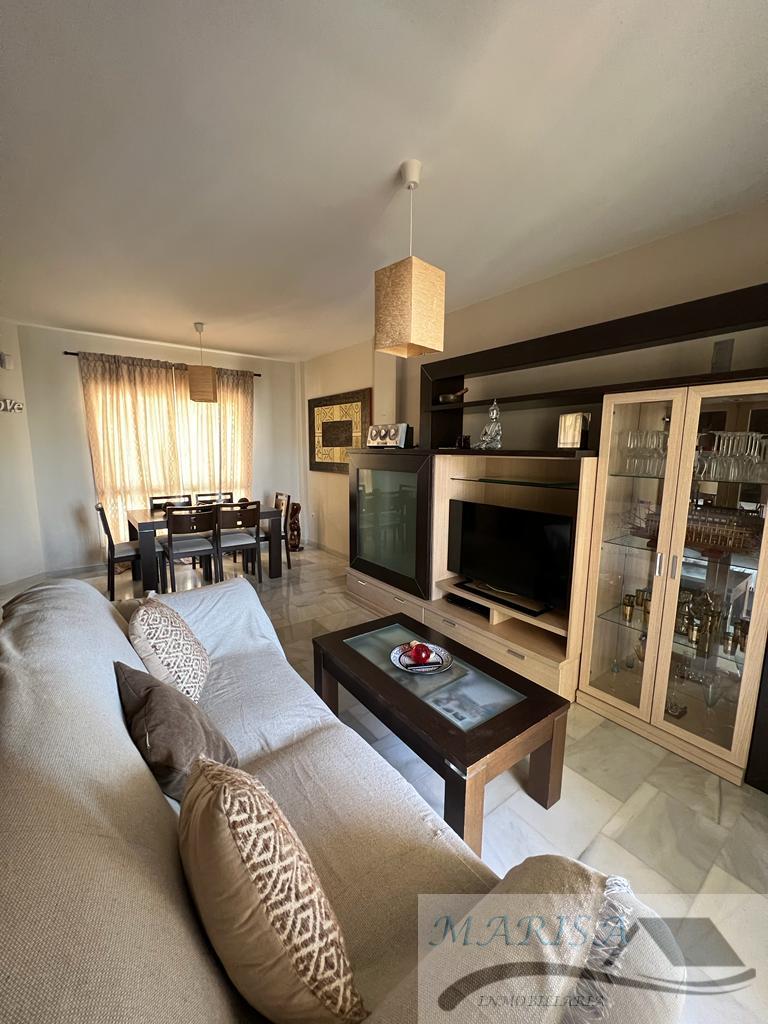 For sale of flat in Rincón de la Victoria