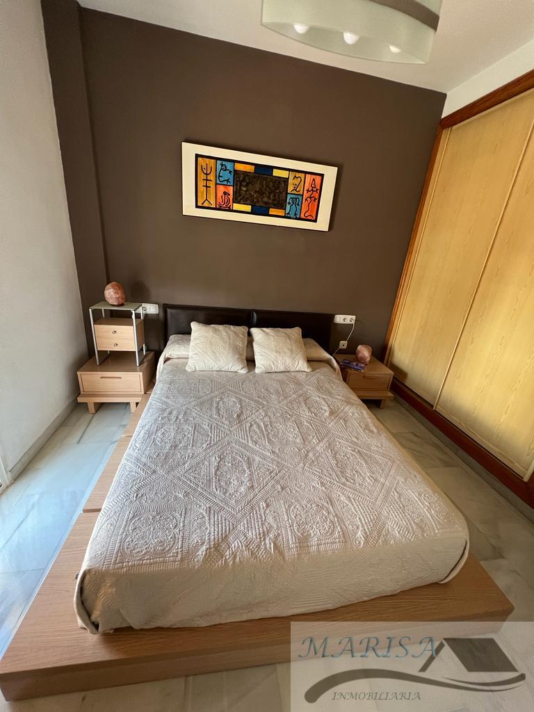 For sale of flat in Rincón de la Victoria