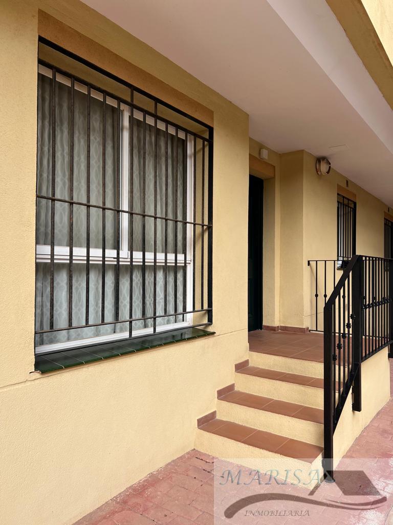 For sale of flat in Rincón de la Victoria