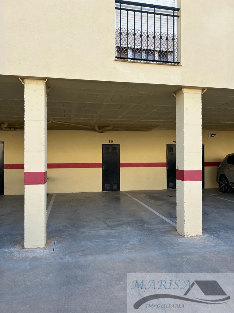 For sale of flat in Rincón de la Victoria