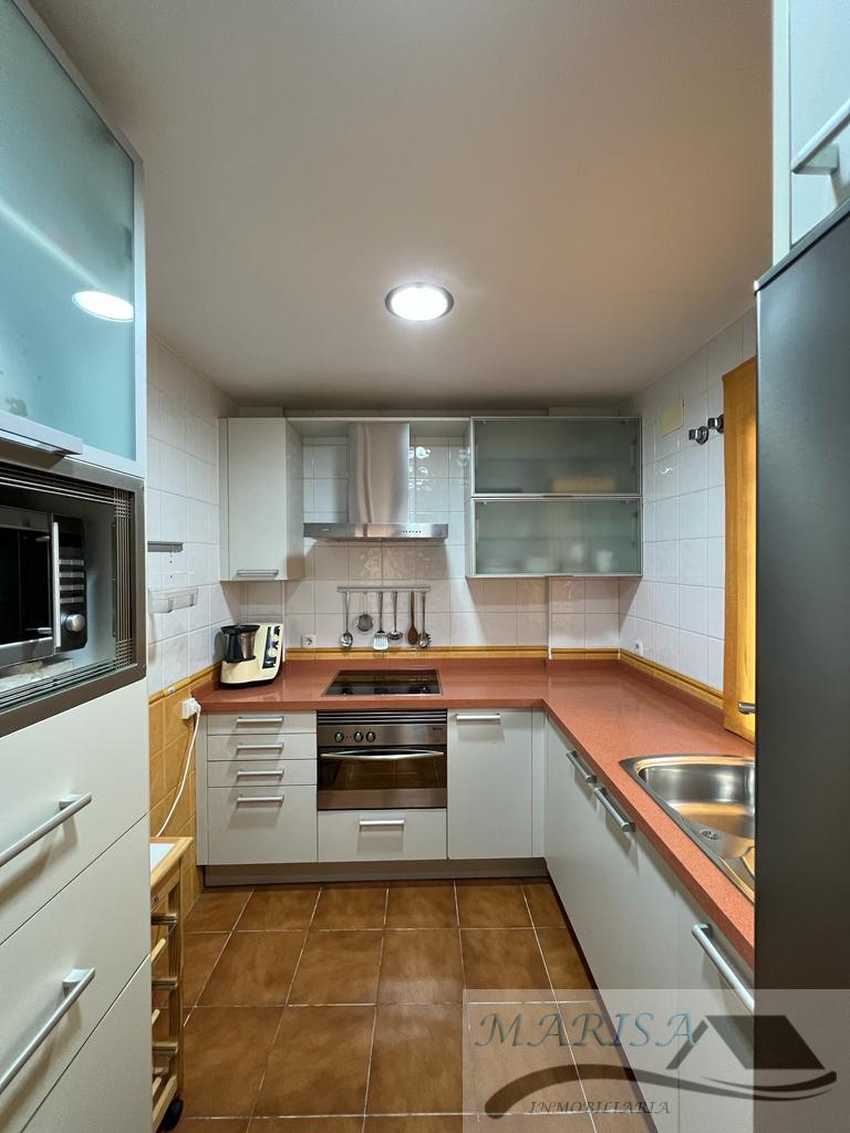 For sale of flat in Rincón de la Victoria