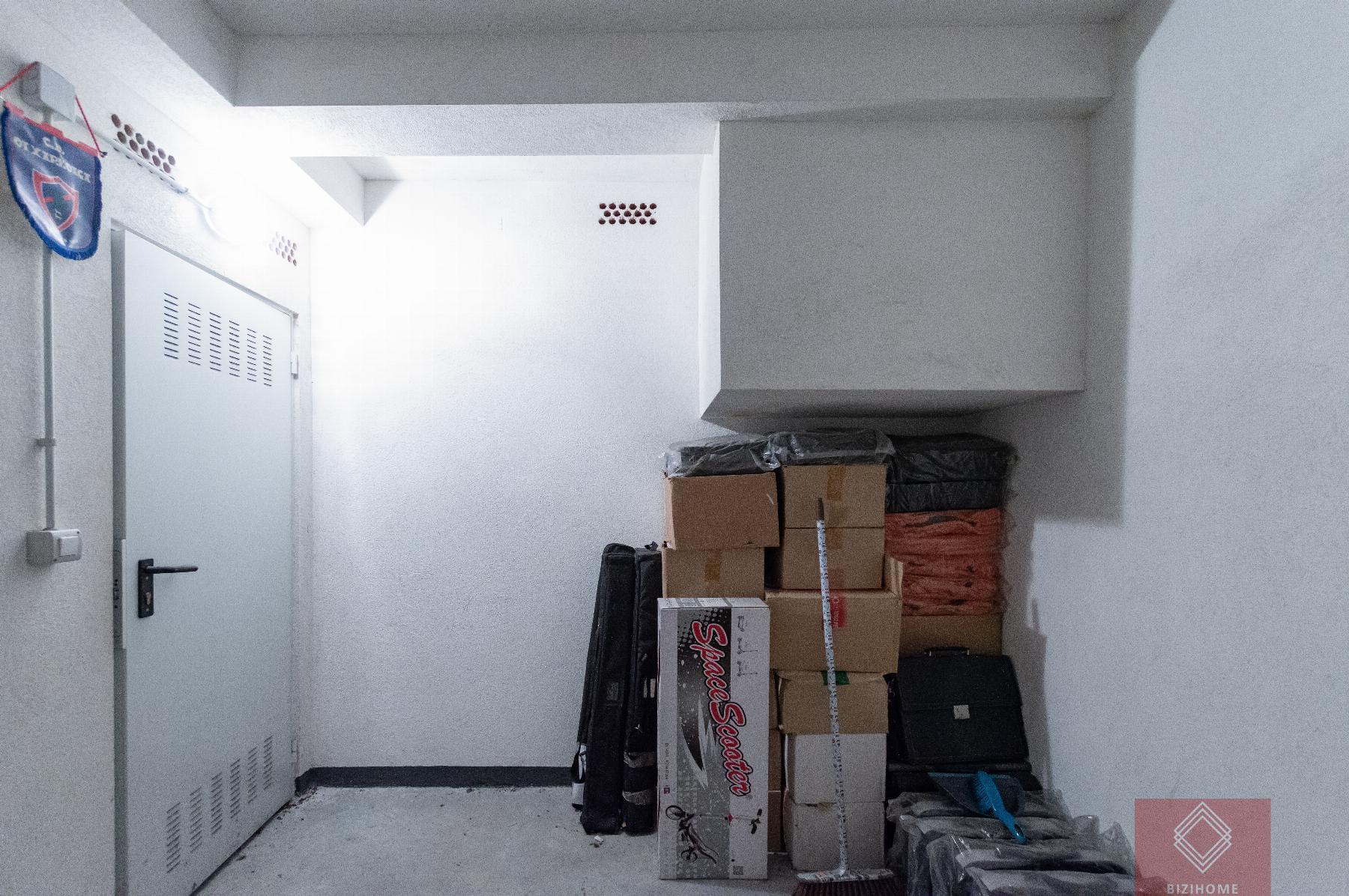For sale of storage room in Leioa