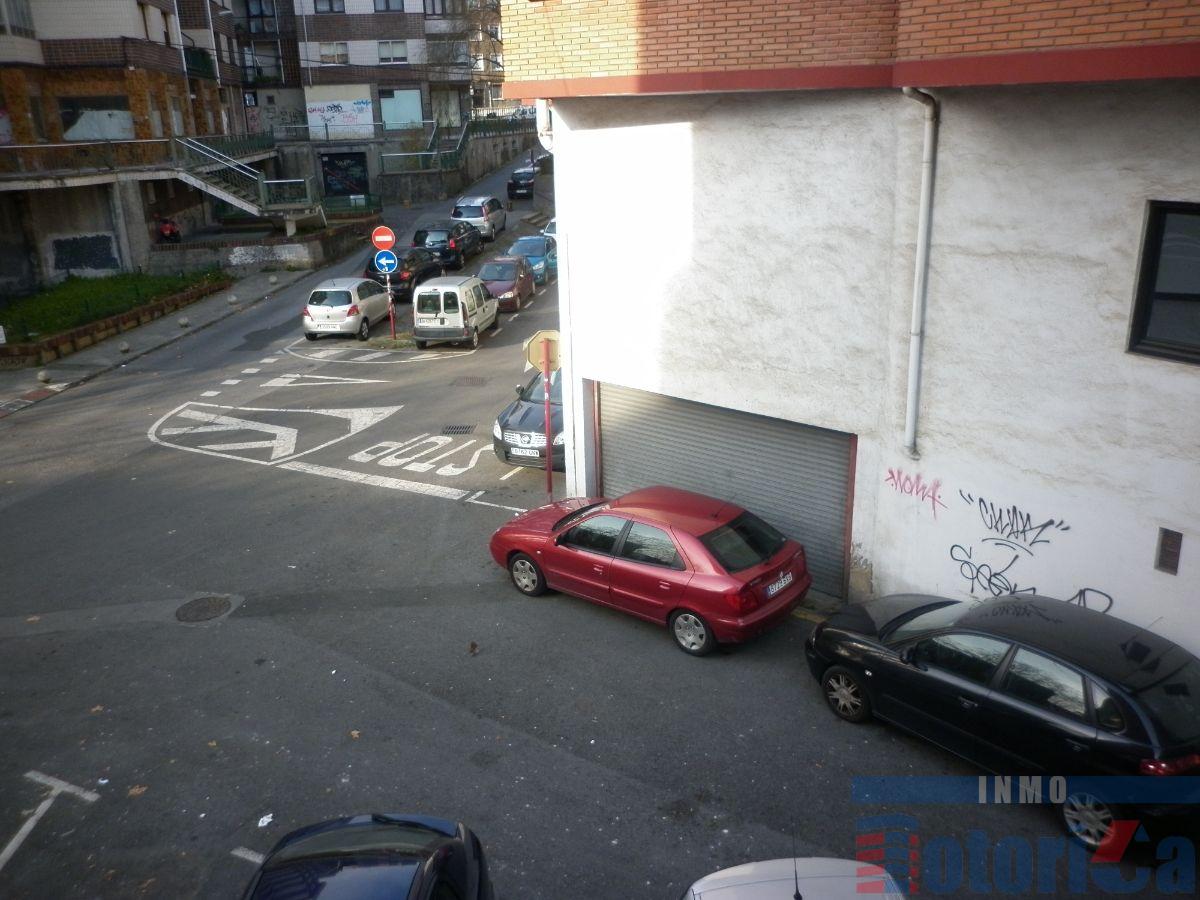 For sale of commercial in Leioa