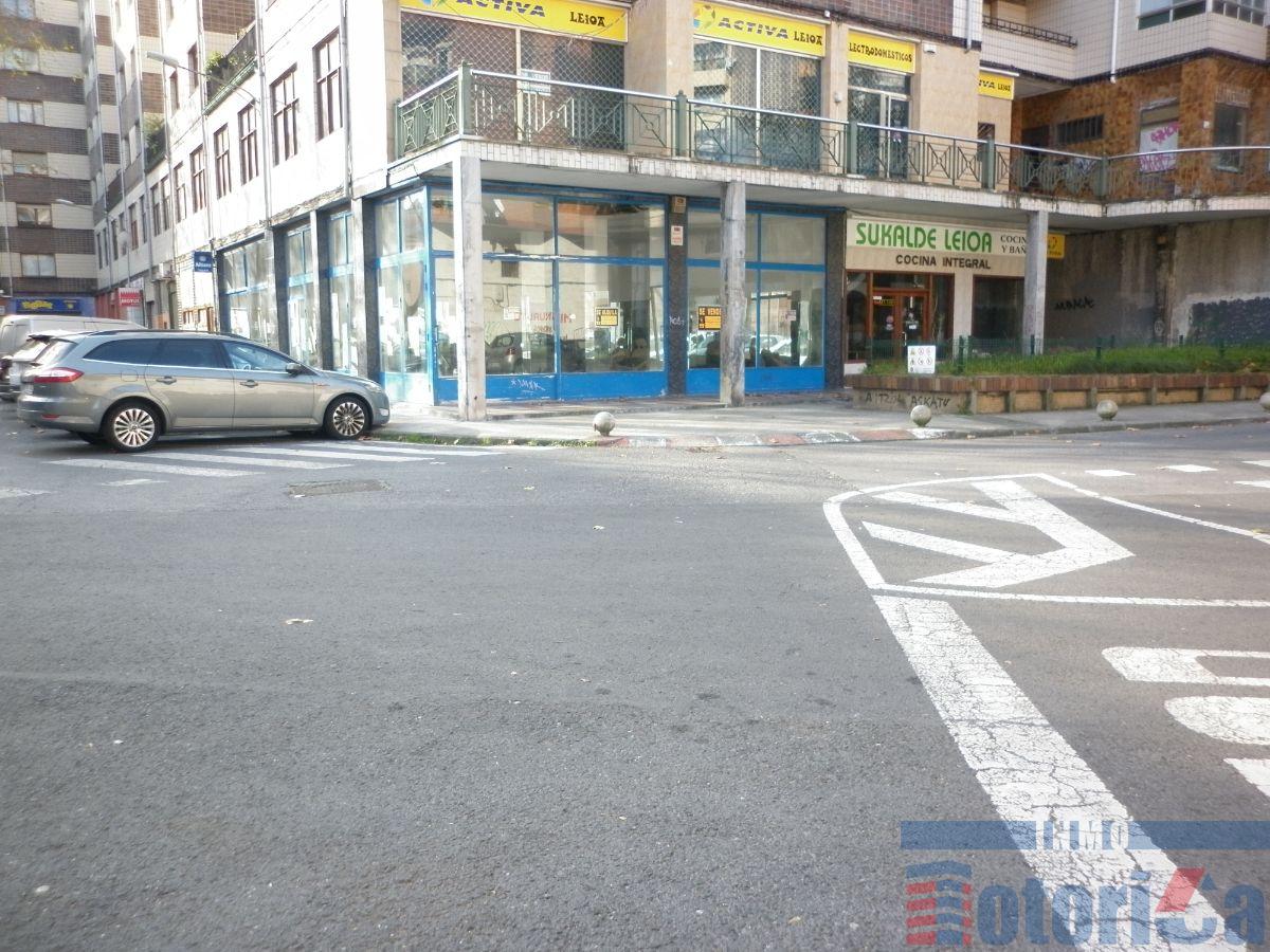 For sale of commercial in Leioa