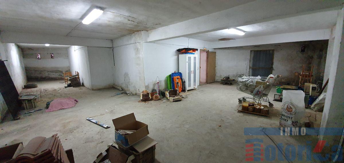 For sale of commercial in Leioa