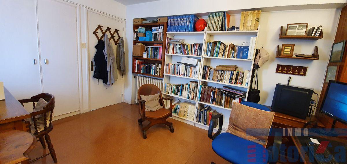 For sale of chalet in Getxo