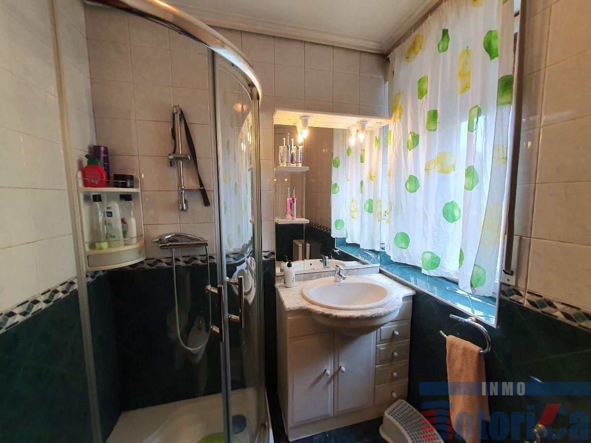 For sale of house in Valle de Trápaga-Trapagaran