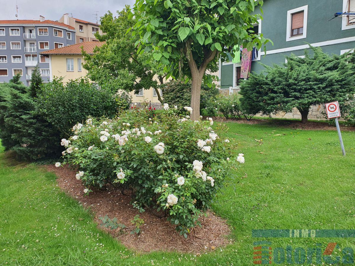 For sale of house in Valle de Trápaga-Trapagaran