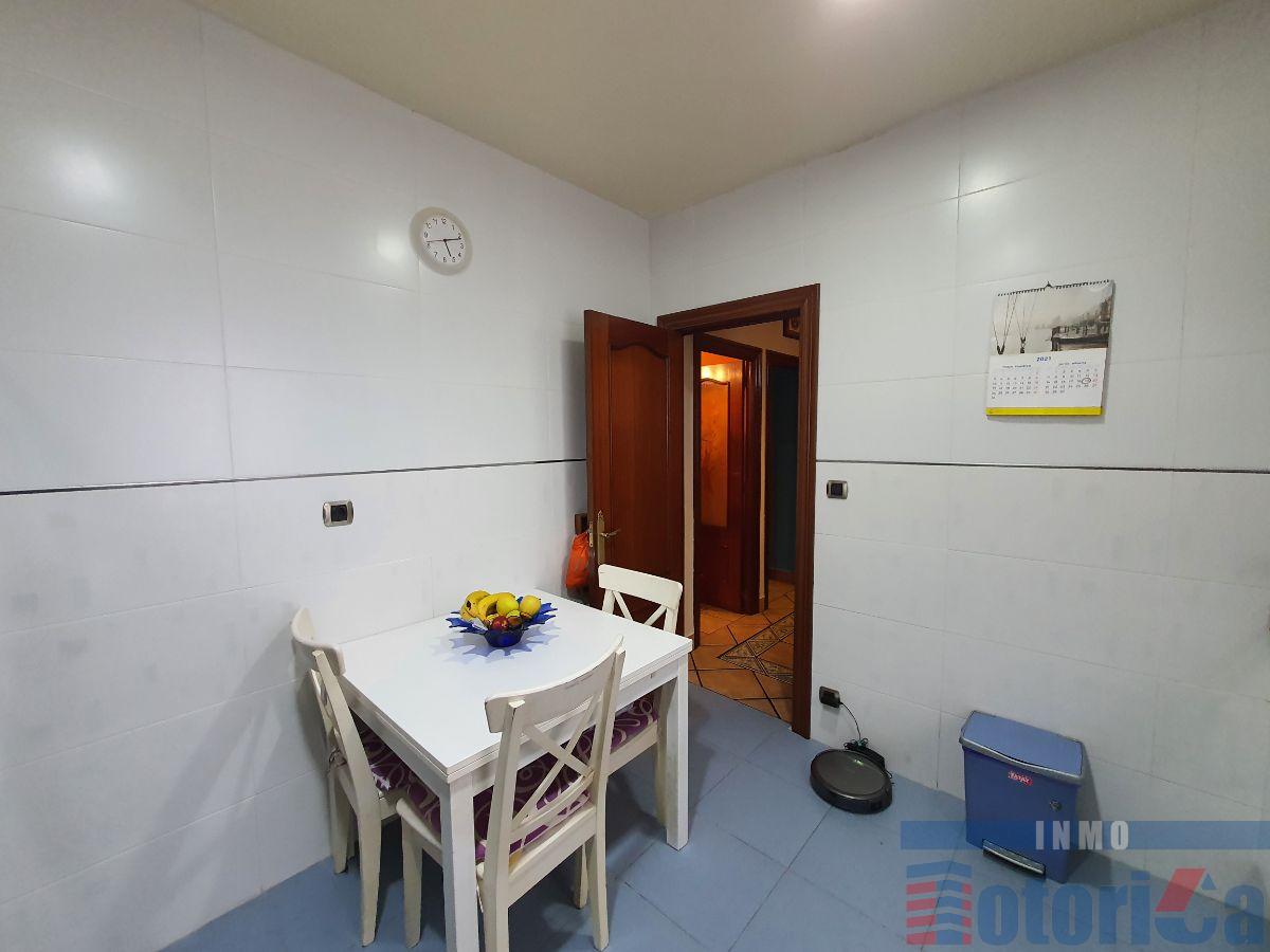 For sale of house in Valle de Trápaga-Trapagaran