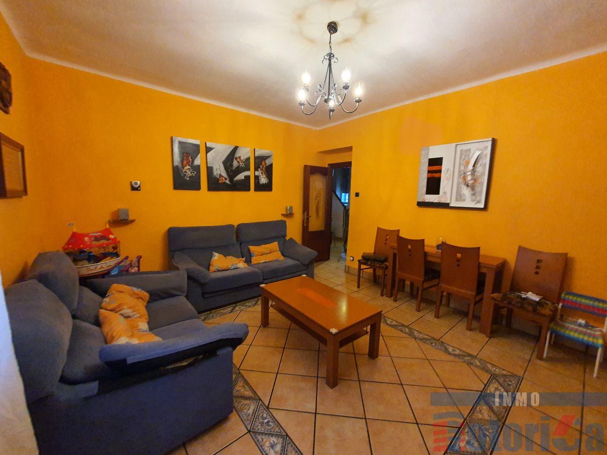 For sale of house in Valle de Trápaga-Trapagaran