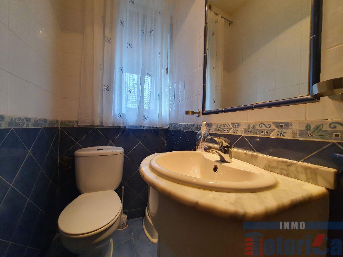 For sale of house in Valle de Trápaga-Trapagaran