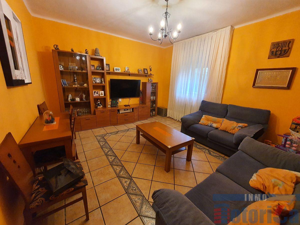 For sale of house in Valle de Trápaga-Trapagaran