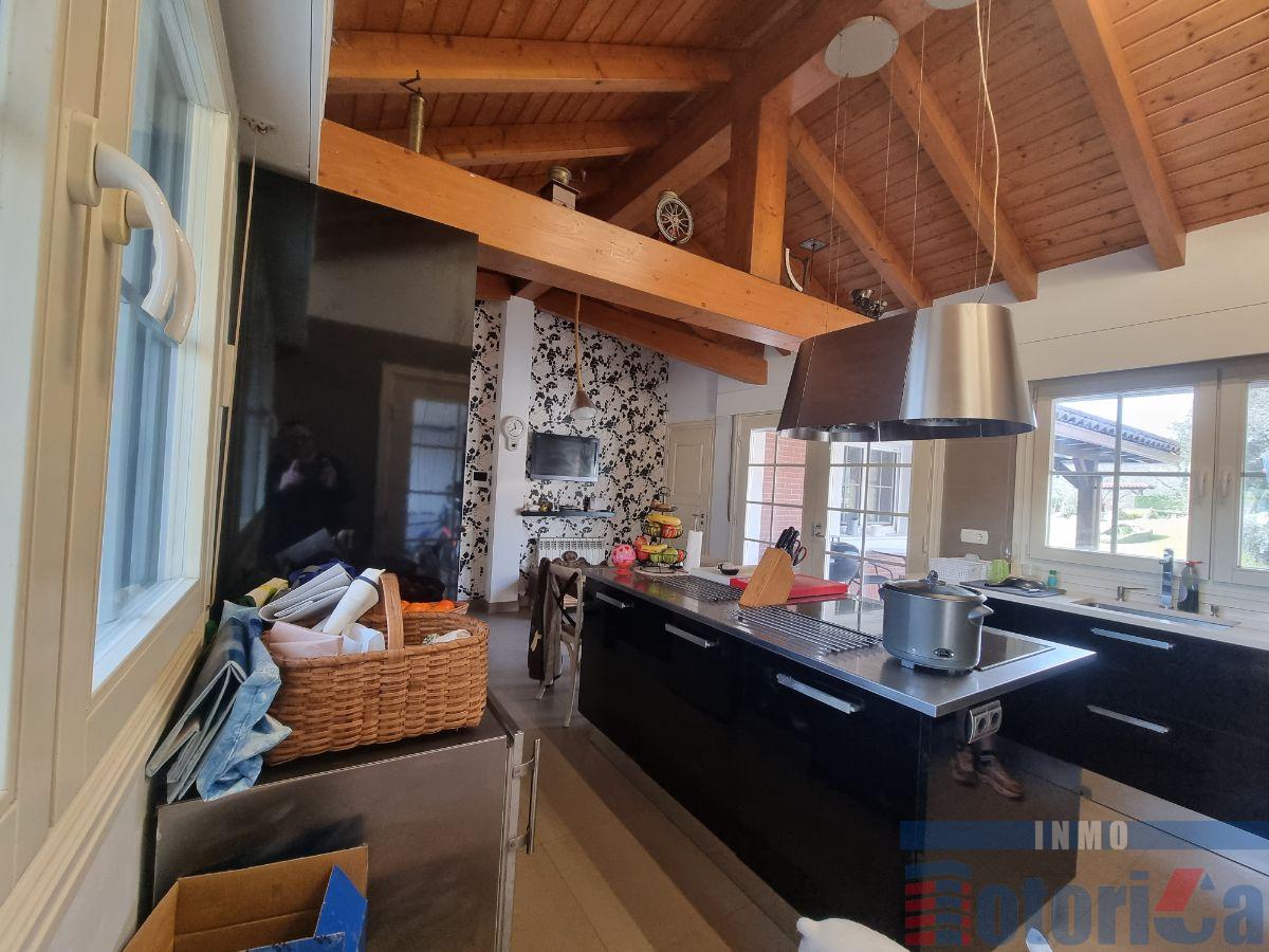 For sale of chalet in Mungia