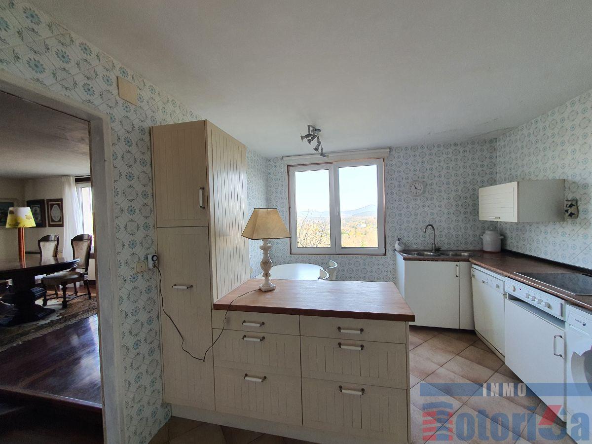 For sale of chalet in Mungia