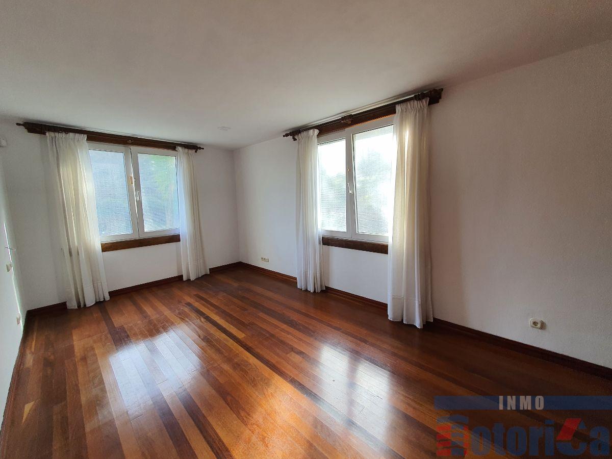 For sale of chalet in Mungia