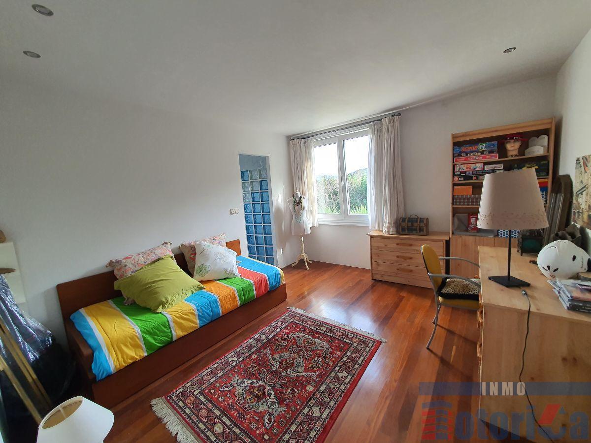 For sale of chalet in Mungia
