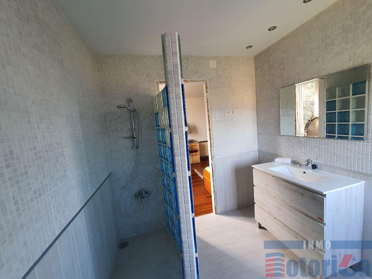 For sale of chalet in Mungia
