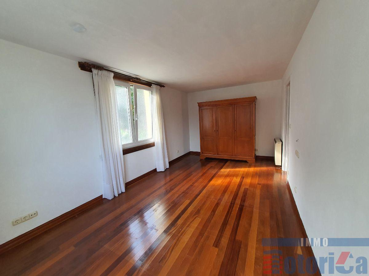 For sale of chalet in Mungia