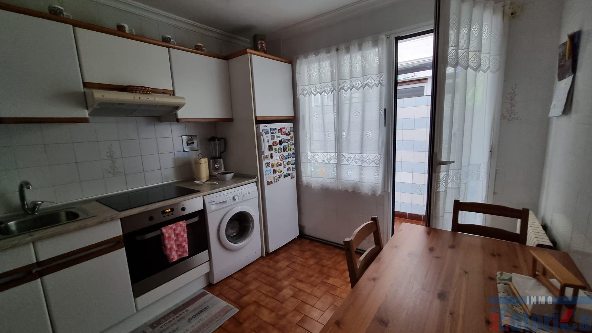 For sale of flat in Plentzia