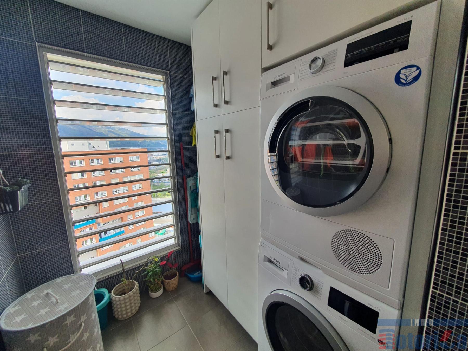 For sale of flat in Barakaldo