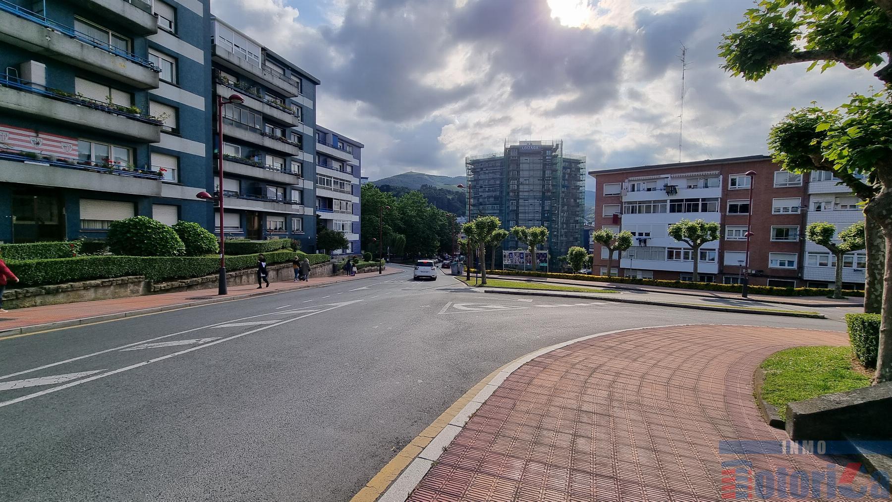 For sale of flat in Barakaldo