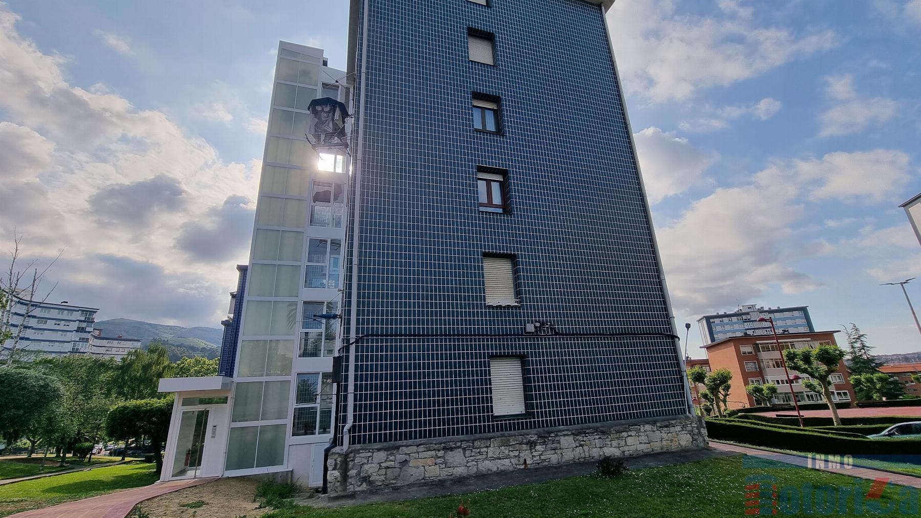 For sale of flat in Barakaldo