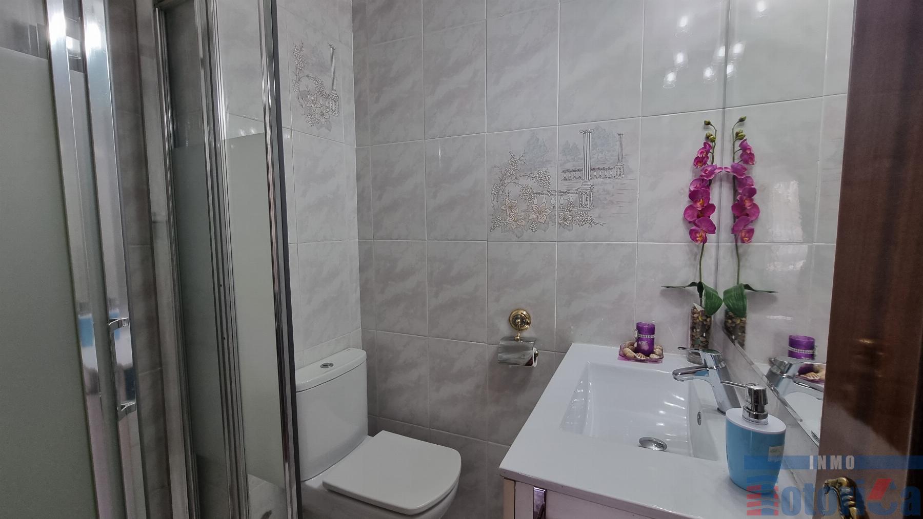 For sale of flat in Barakaldo