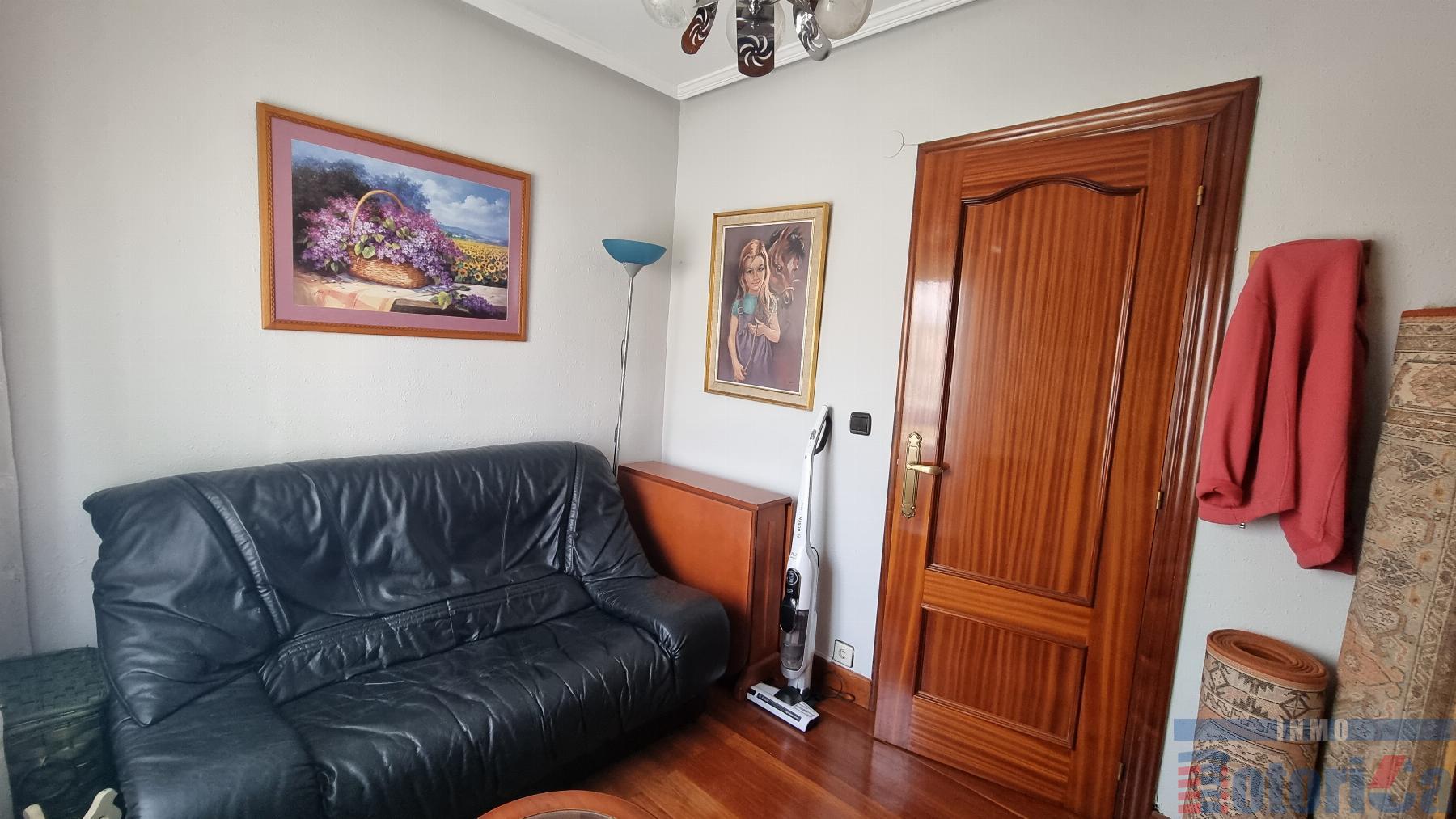 For sale of flat in Barakaldo