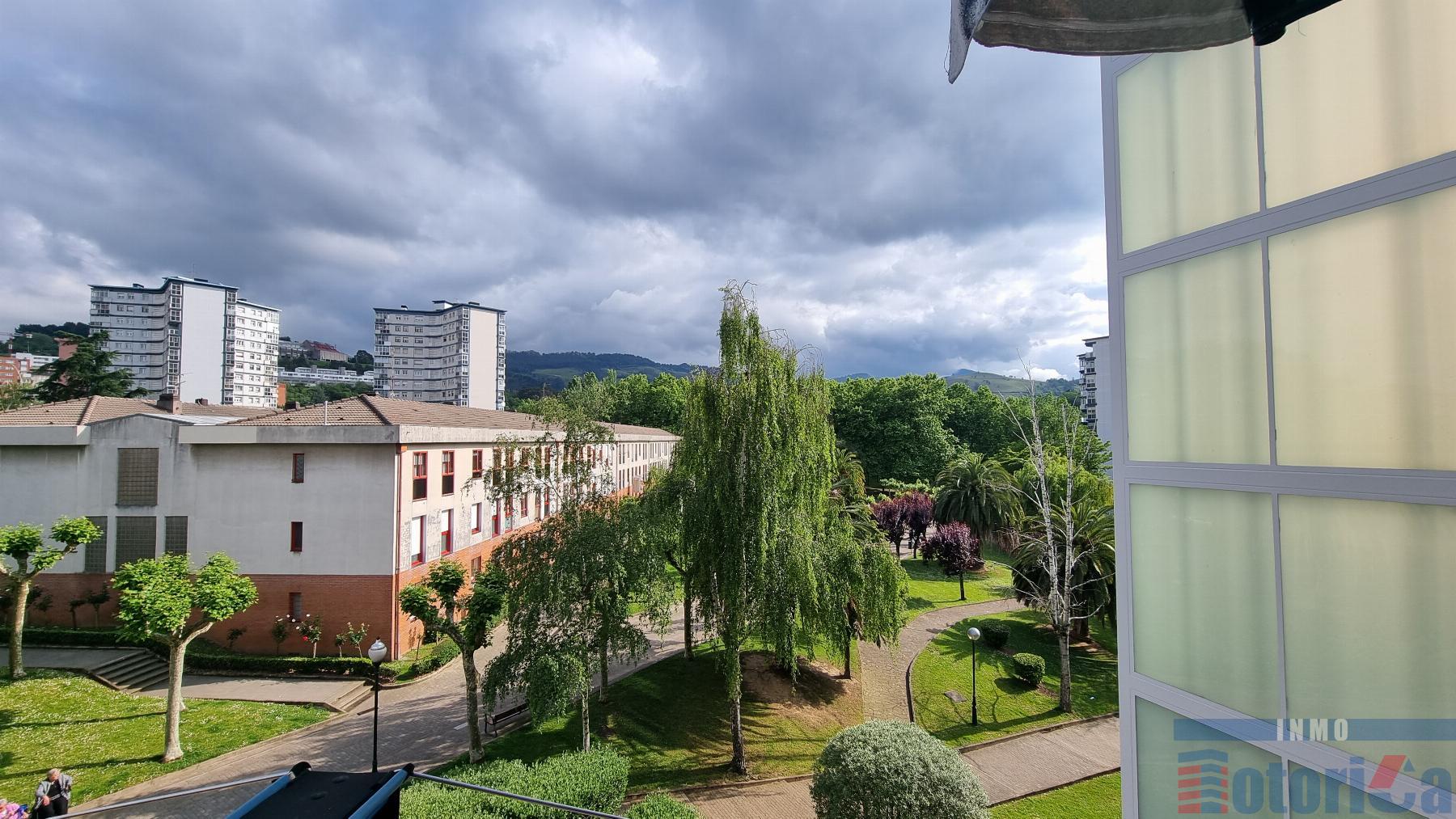 For sale of flat in Barakaldo