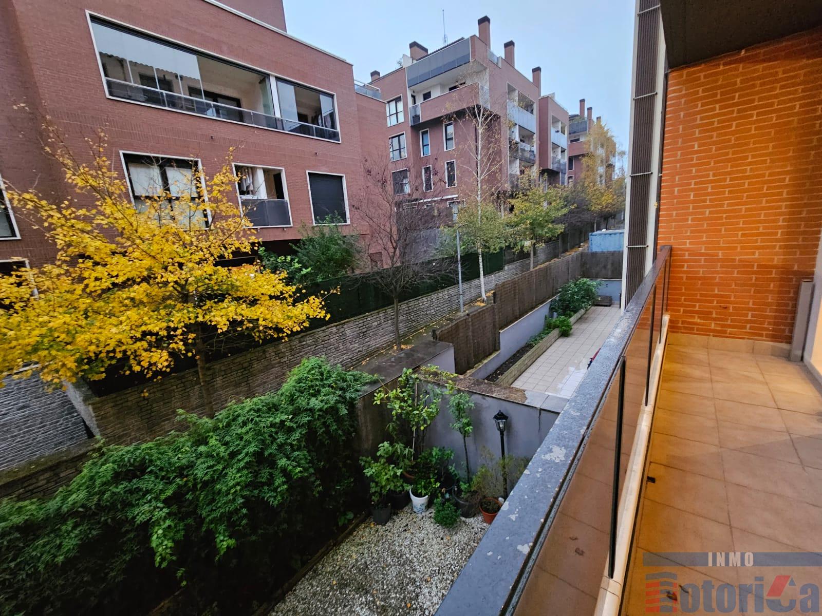 For sale of flat in Urduliz