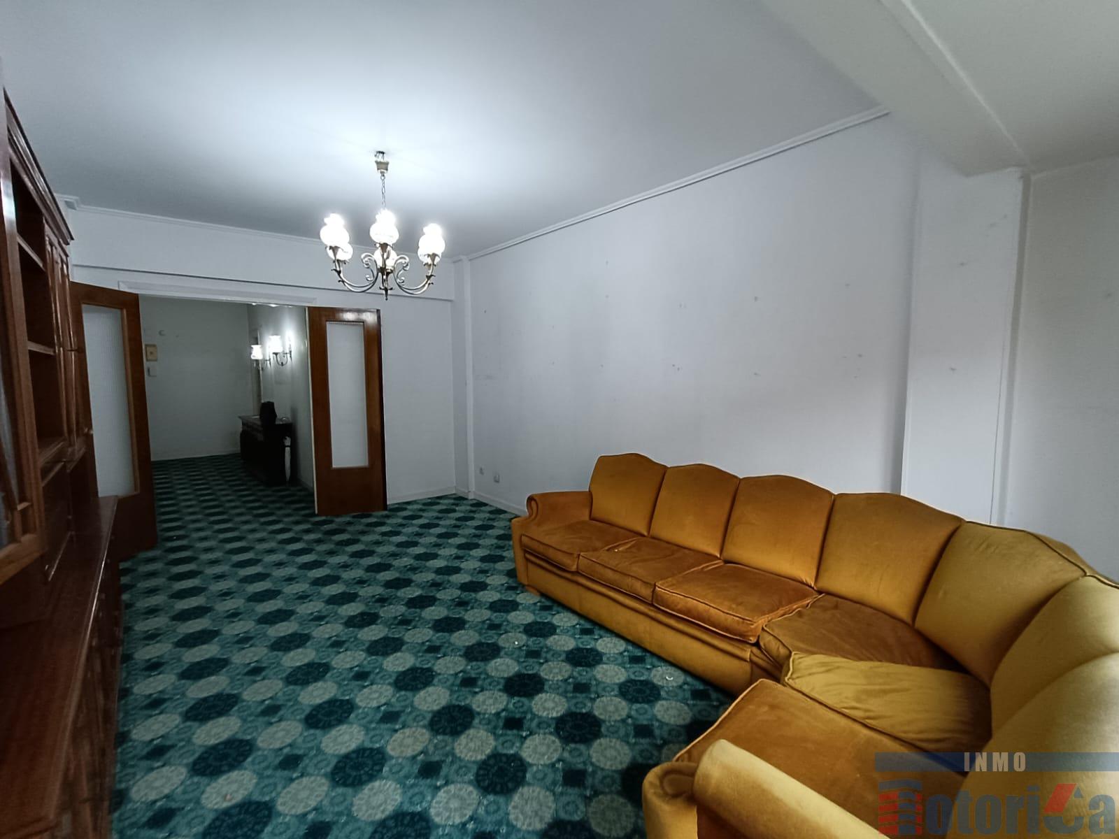 For sale of flat in Getxo