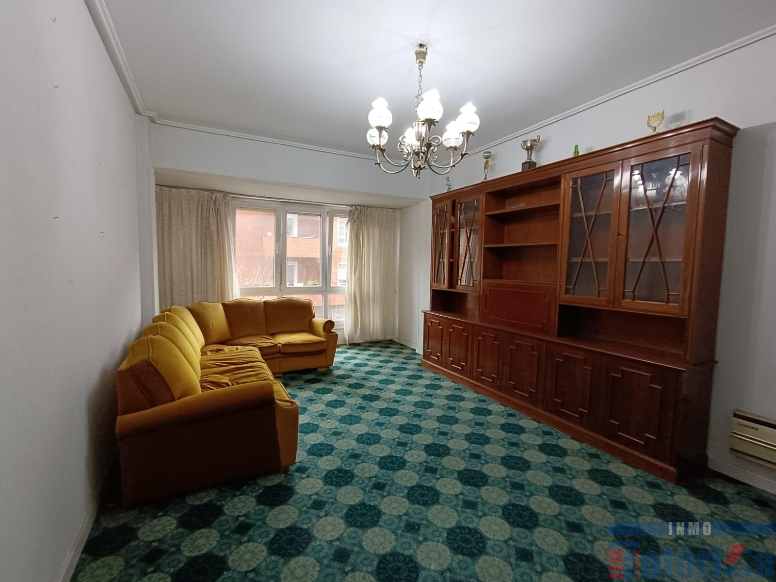 For sale of flat in Getxo