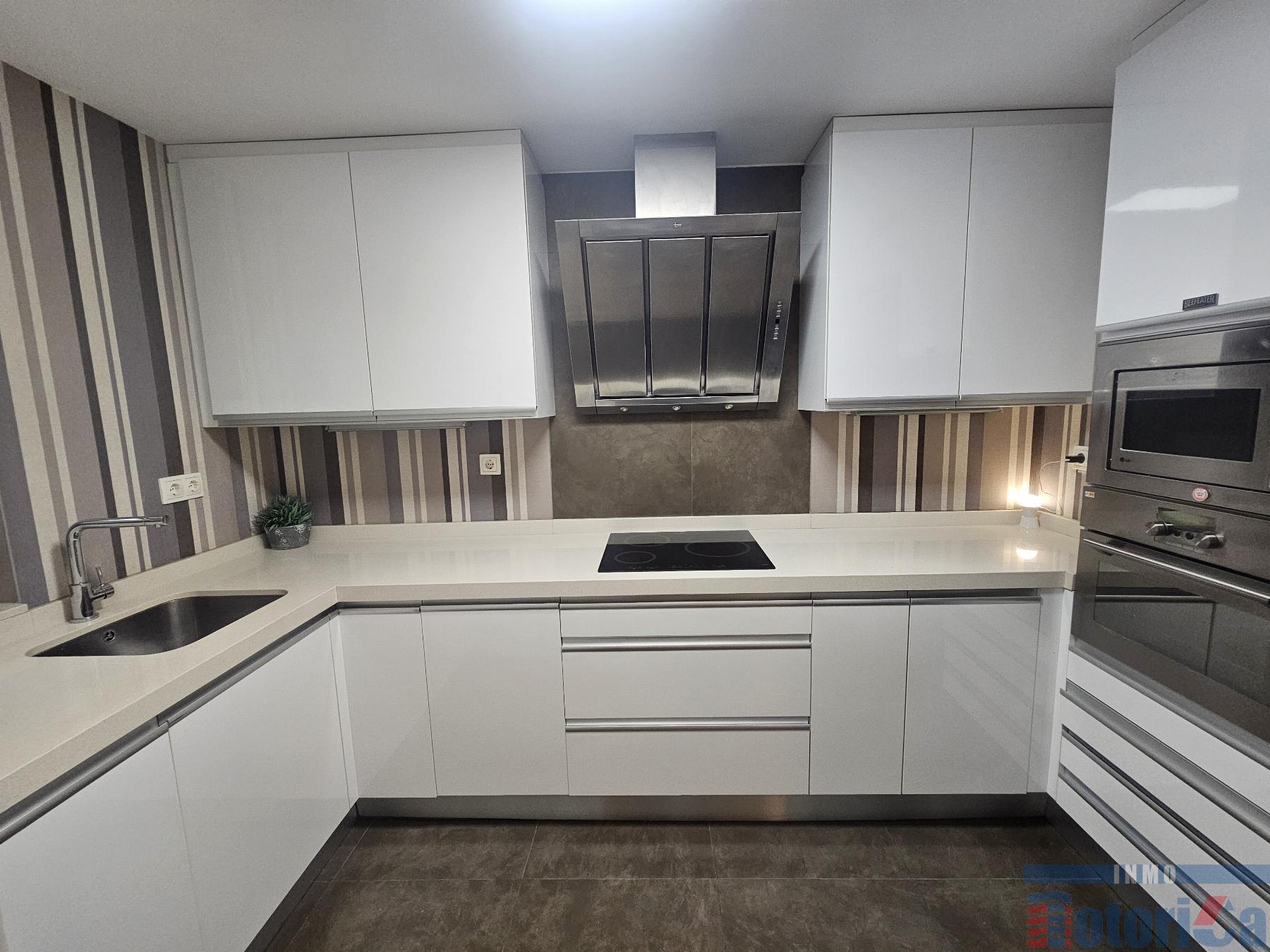 For sale of flat in Getxo