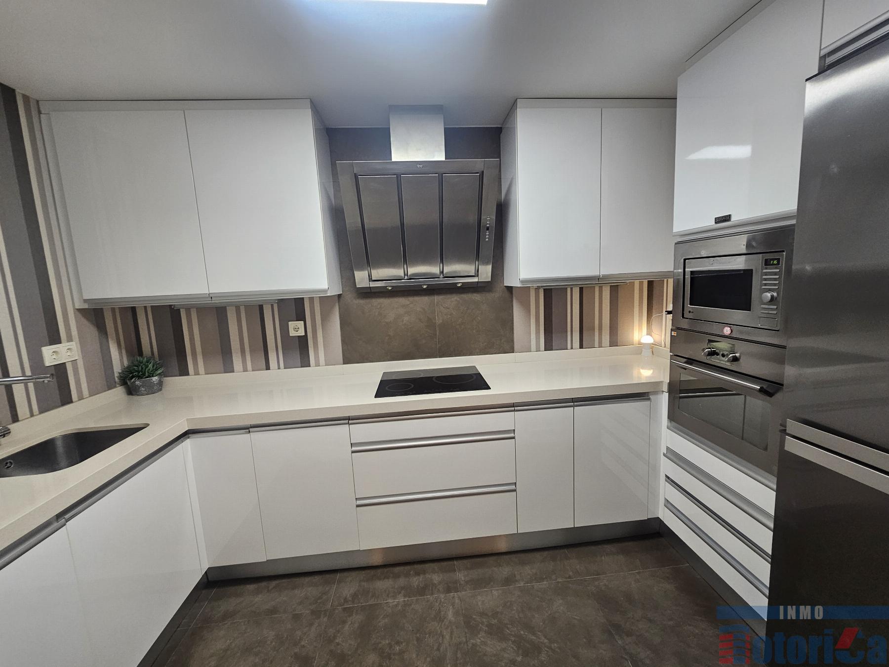 For sale of flat in Getxo