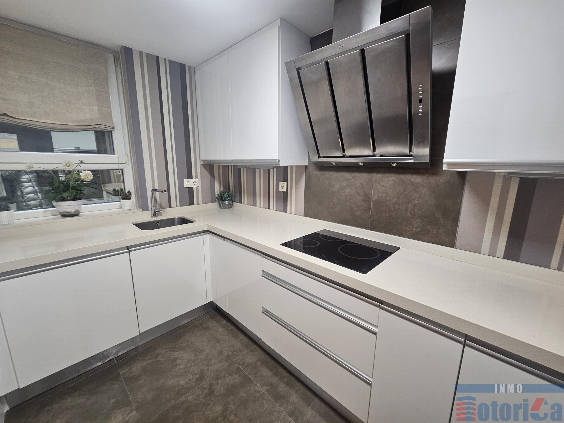 For sale of flat in Getxo