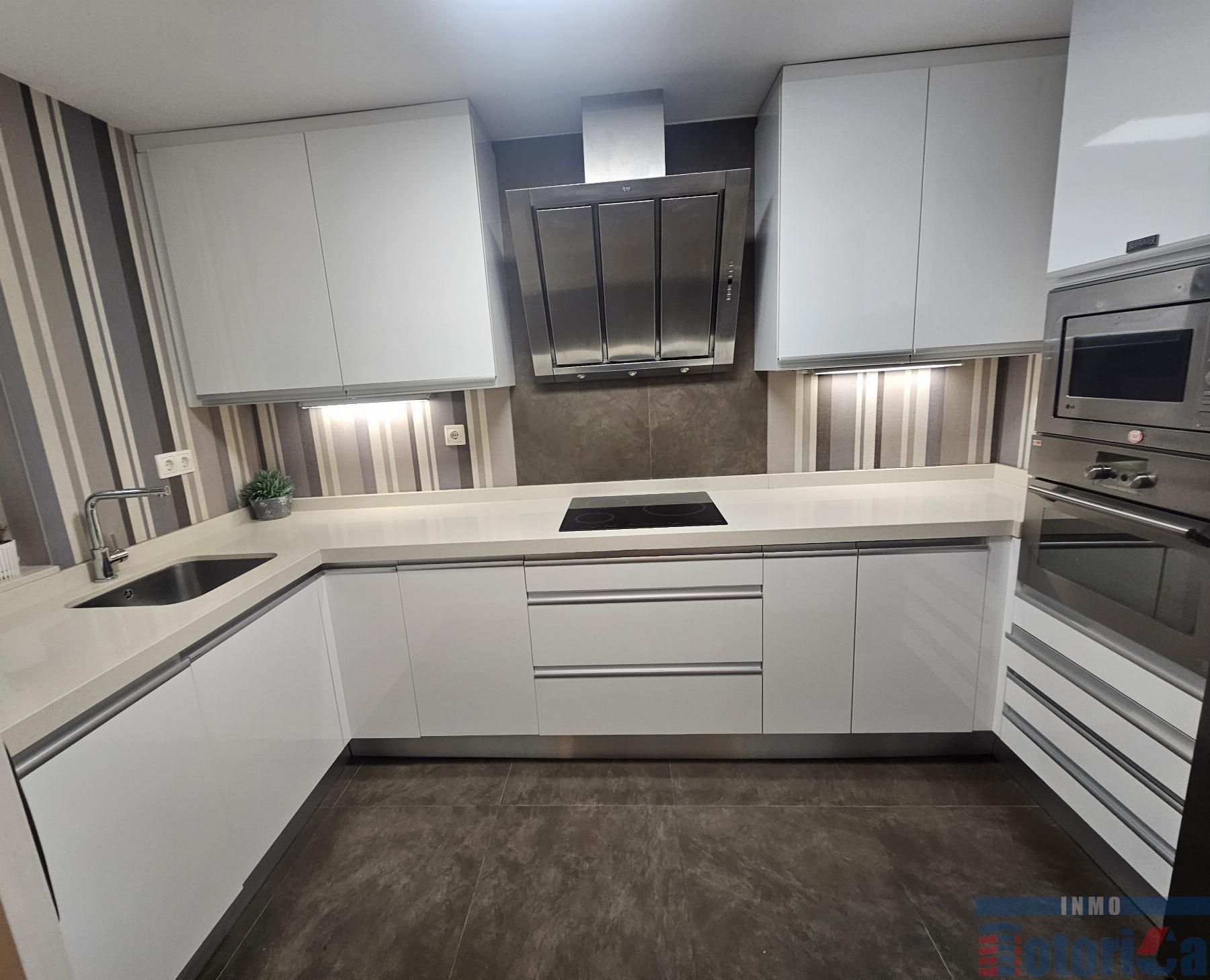 For sale of flat in Getxo