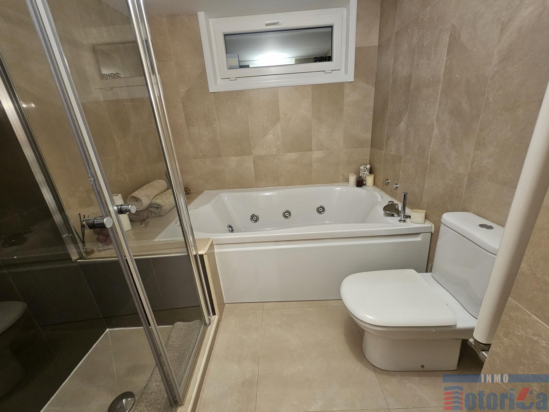 For sale of flat in Getxo