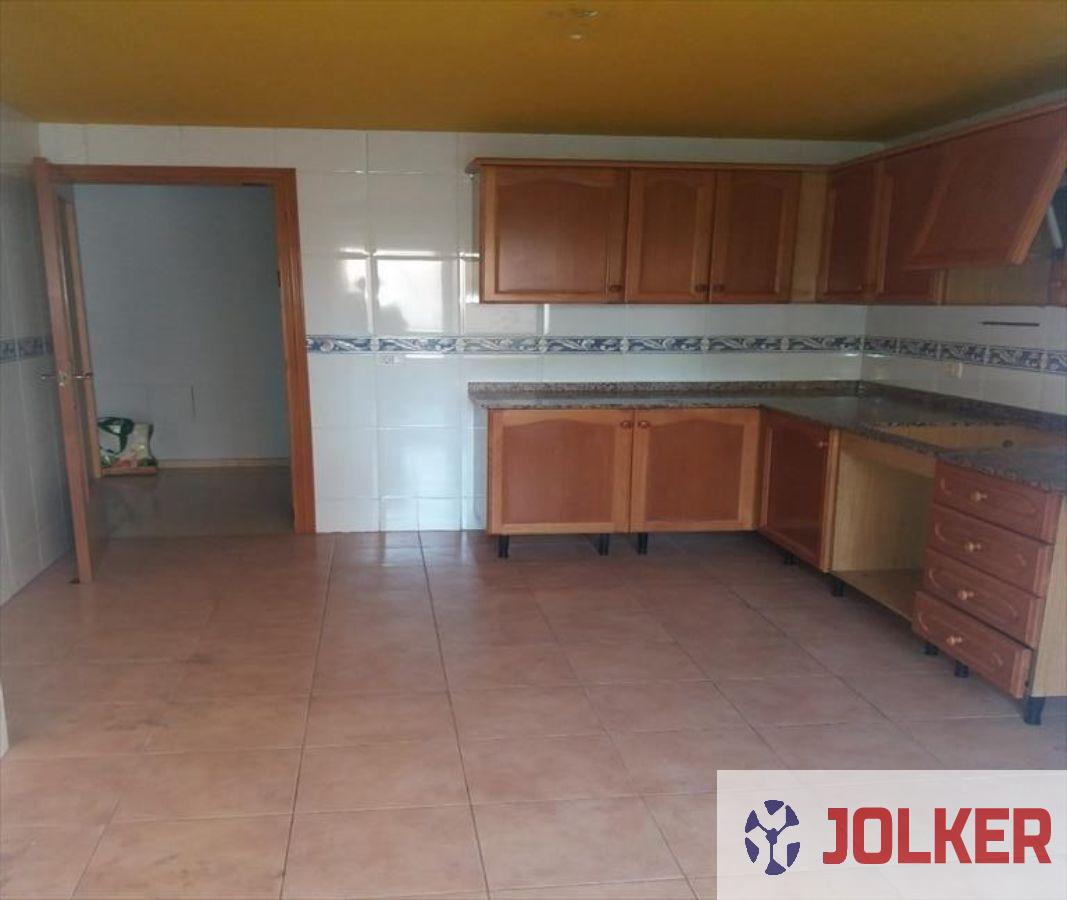 For sale of flat in Burriana