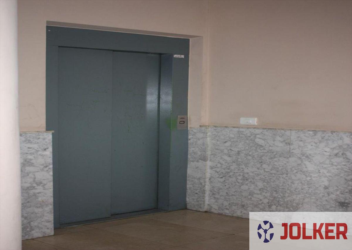 For sale of flat in Burriana