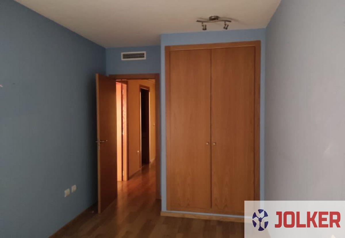 For sale of flat in Almazora