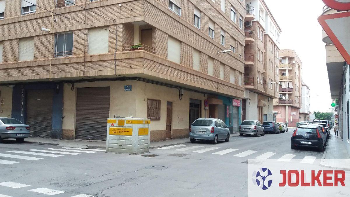 Venta de local comercial en Almazora