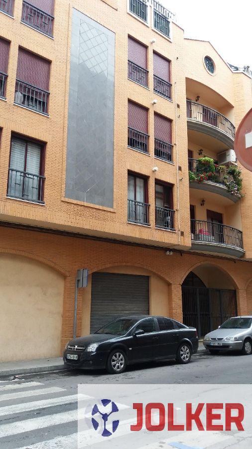 Venta de local comercial en Almazora