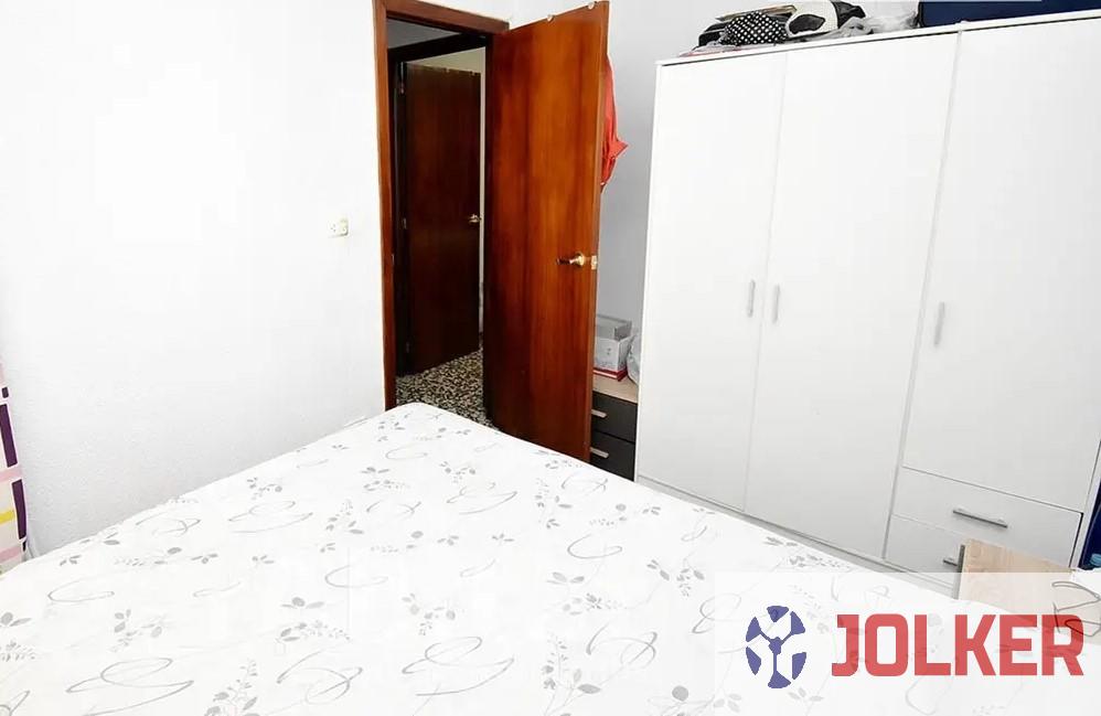 For sale of flat in Burriana