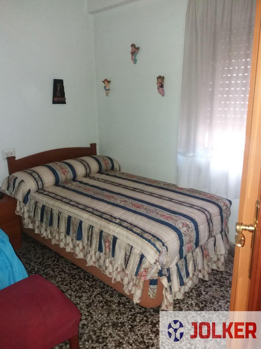 For sale of flat in Burriana