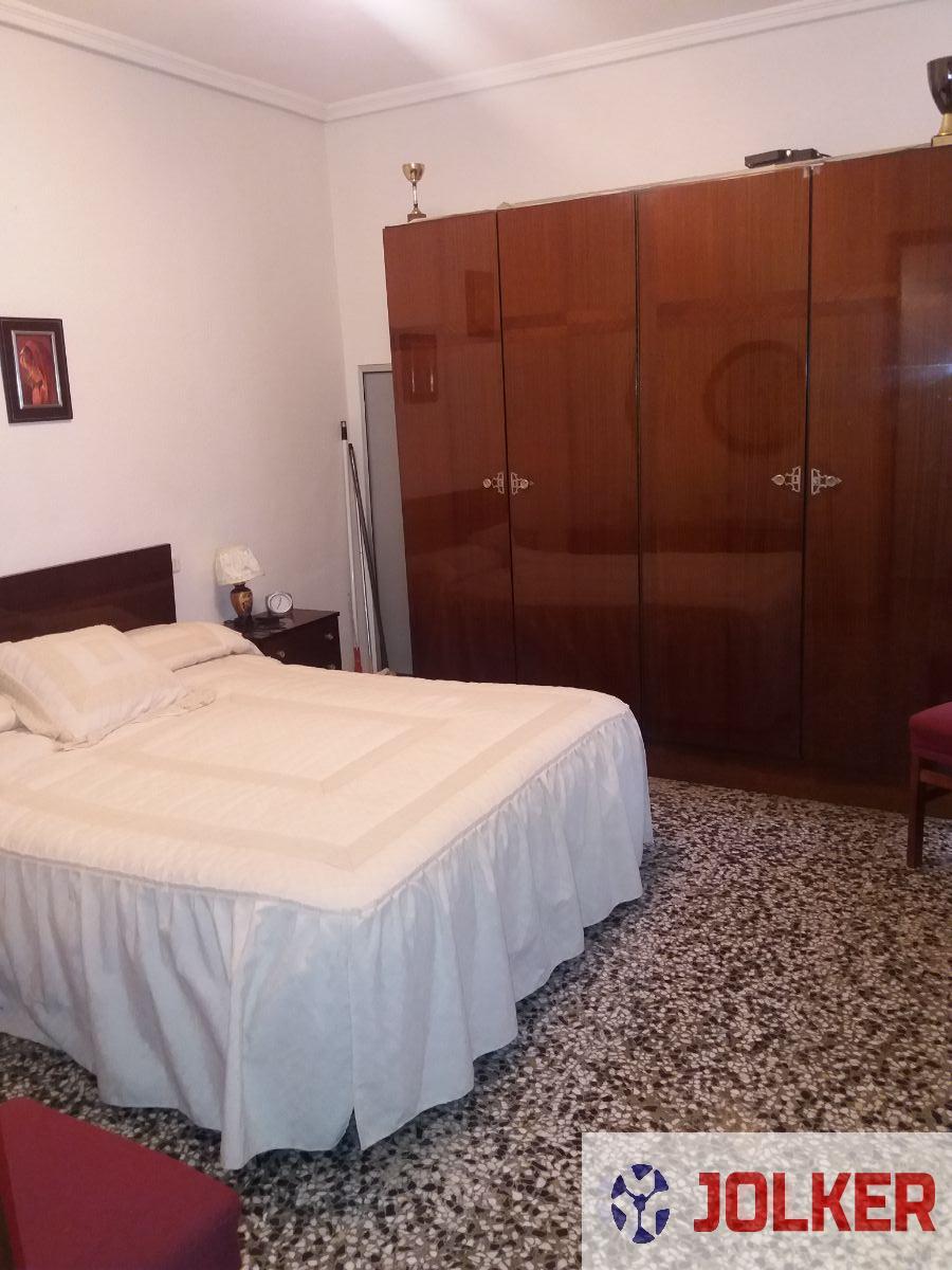 For sale of flat in Burriana