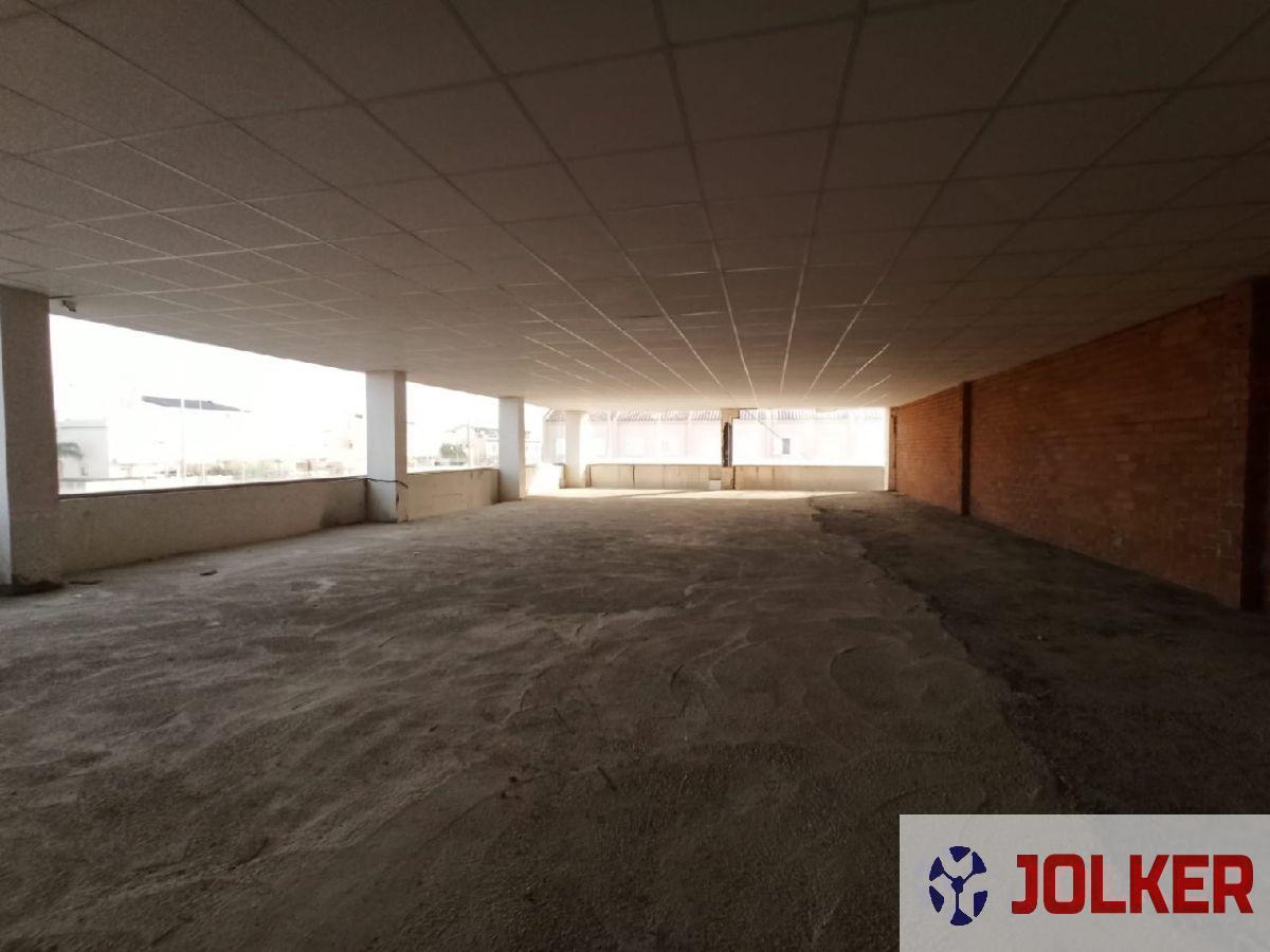 Venta de local comercial en Burriana