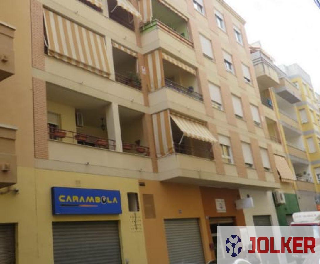 Venta de local comercial en Burriana