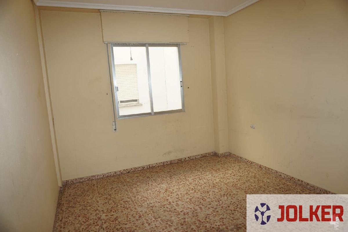 For sale of flat in Burriana