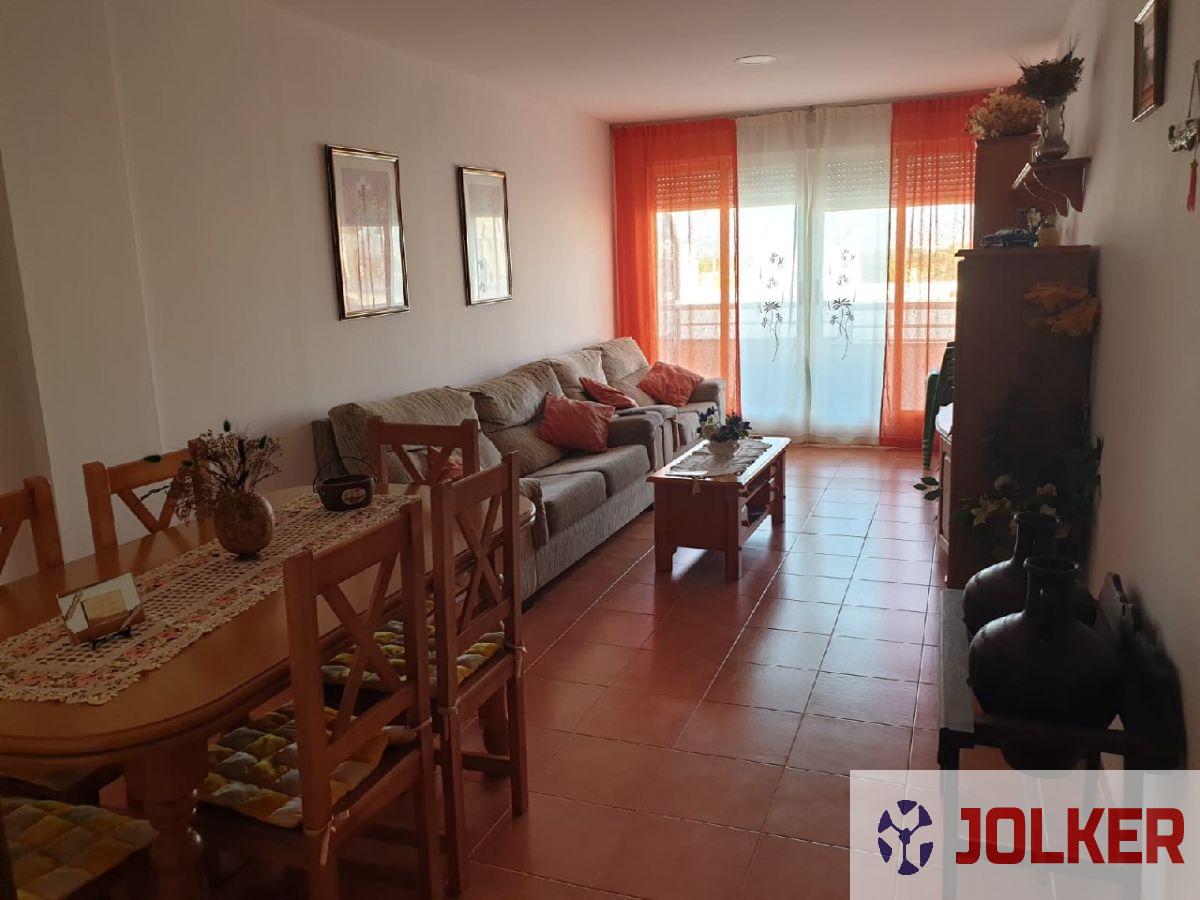 For sale of flat in Burriana