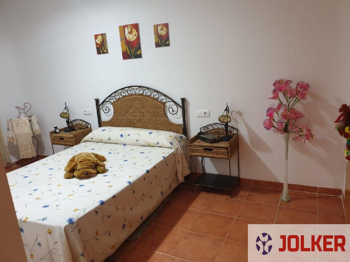 For sale of flat in Burriana